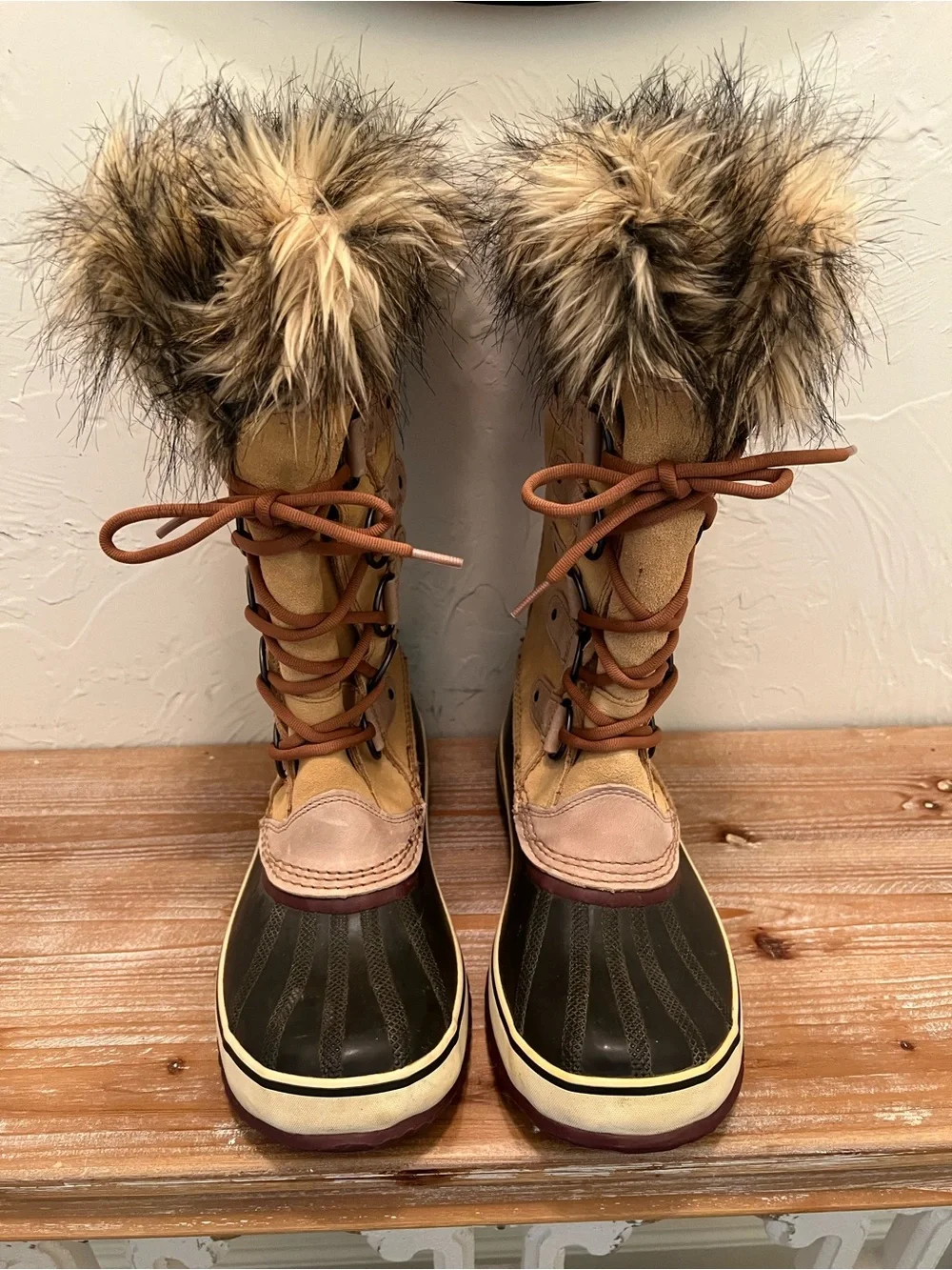 Sorel Women’s Fur-Trim Lace-Up Waterproof Winter Boots - Tan/Black Size 11